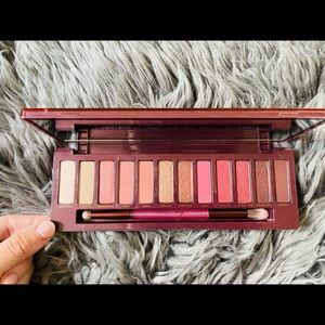 Urban Decay NAKED CHERRY EYESHADOW PALETTE